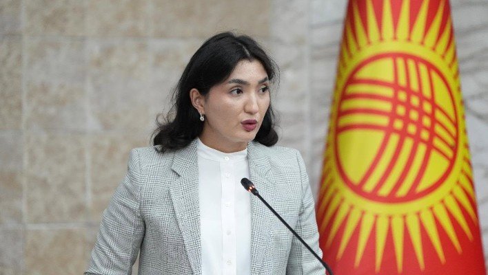 Экономика министрлигинин маалыматы: Акылдуу ишкана иштеп жатуу үчүн жарандар окууга өтүшү керек