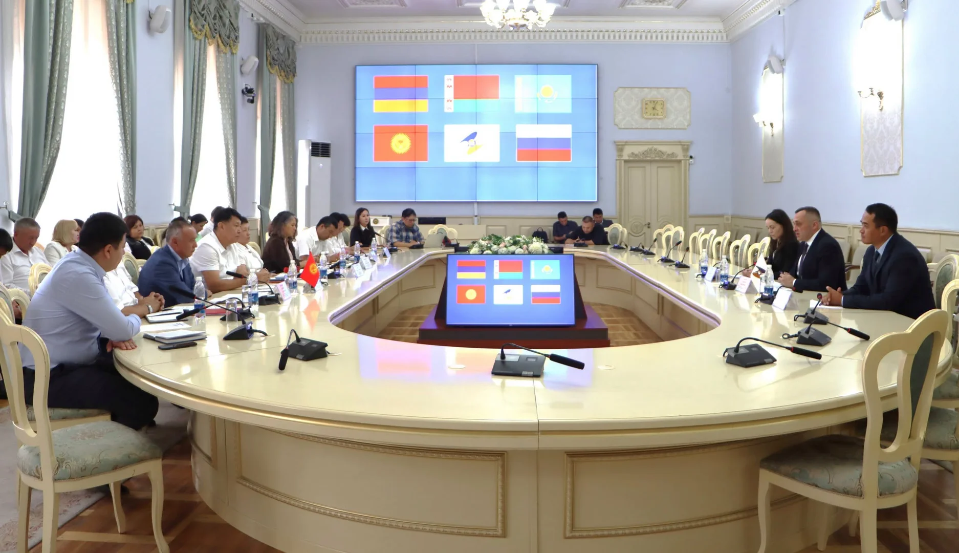 Кыргызстан менен ЕАЭБ техникалык жөнгө салуу жаатында кызматташтыкты улантууну макулдашты