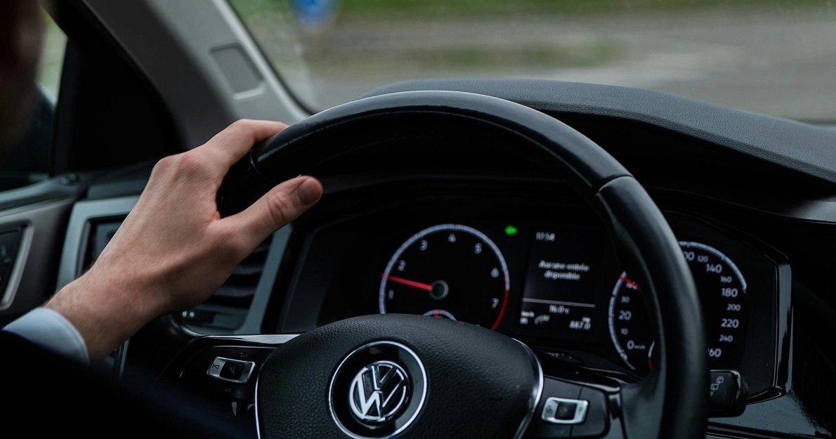 Volkswagen стал лидером продаж электромобилей в Европе, обогнав Tesla